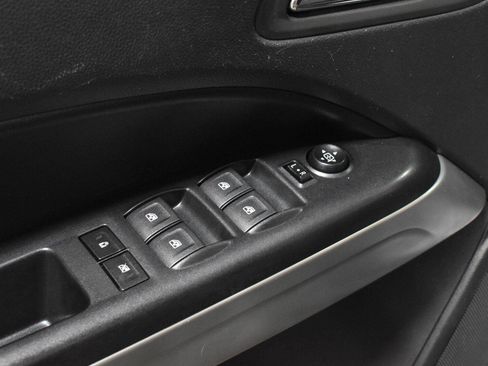 Used 2020 Chevrolet Colorado LT AWD/4WD image 10