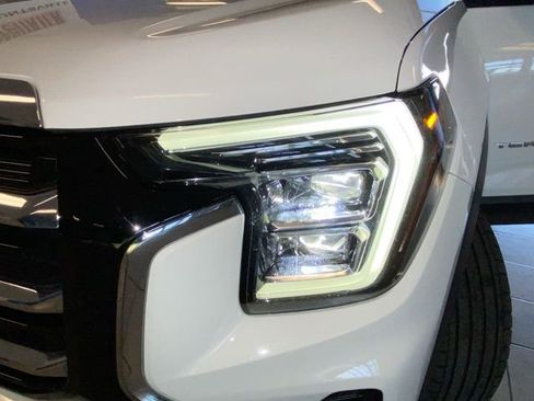 Used 2025 GMC Terrain Elevation AWD/4WD image 26