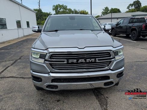 Used 2019 RAM 1500 Laramie AWD/4WD image 10