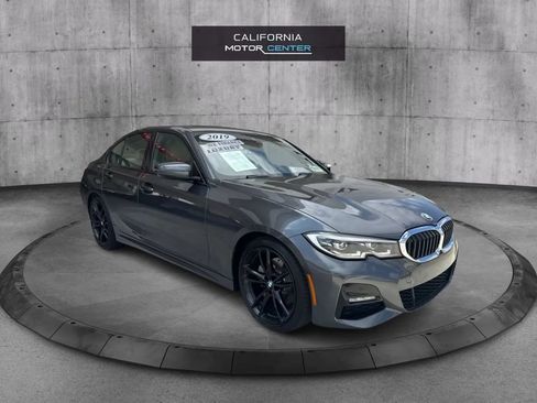 Used 2019 BMW 330i Sedan w/ M Sport Package RWD image 1