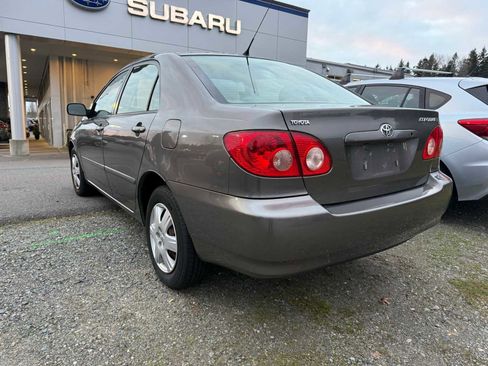 Used 2005 Toyota Corolla LE image 2