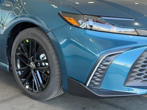New 2026 Toyota Camry SE FWD image 8