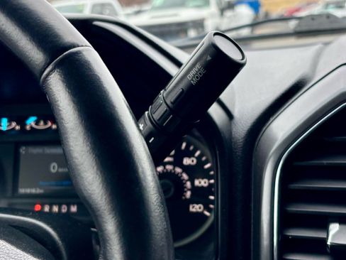 Used 2019 Ford F150 XLT w/ Equipment Group 302A Luxury image 21