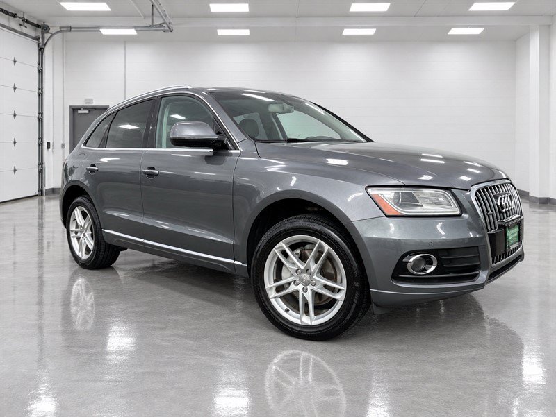 Used 2016 Audi Q5 2.0T Premium Plus w/ Technology Package AWD/4WD image 25