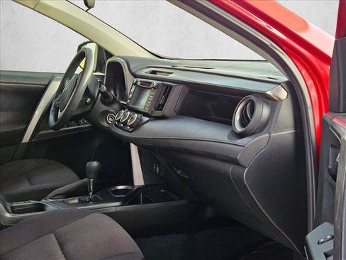 Used 2016 Toyota RAV4 LE FWD image 15