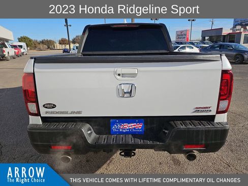Used 2023 Honda Ridgeline Sport image 11