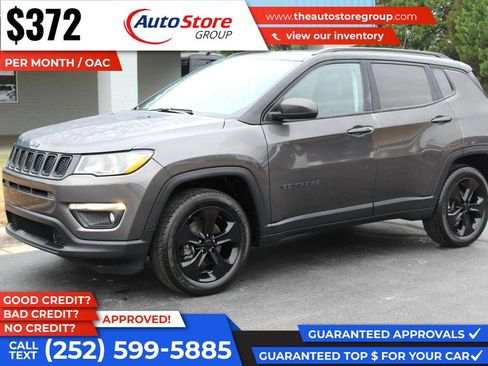 Used 2021 Jeep Compass Latitude w/ Sun and Sound Group AWD/4WD image 2