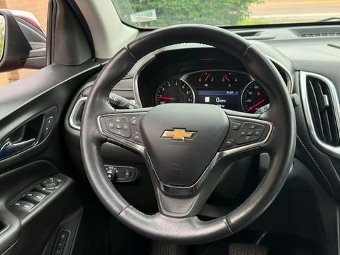 Used 2021 Chevrolet Equinox Premier AWD/4WD image 12