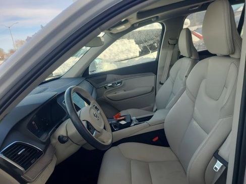 Used 2024 Volvo XC90 B5 Plus w/ Protection Package Premier image 6
