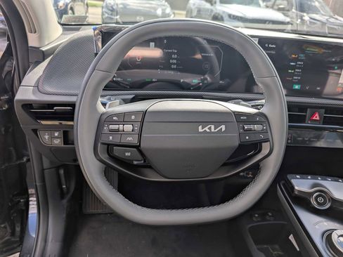 New 2025 Kia EV6 Wind AWD/4WD image 28