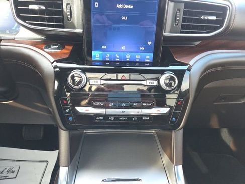 Certified 2024 Ford Explorer King Ranch w/ Technology Package image 35