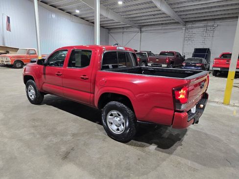 Used 2020 Toyota Tacoma SR AWD/4WD image 8