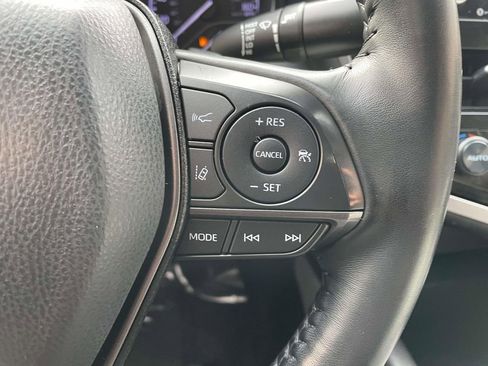 Used 2022 Toyota Camry SE image 33