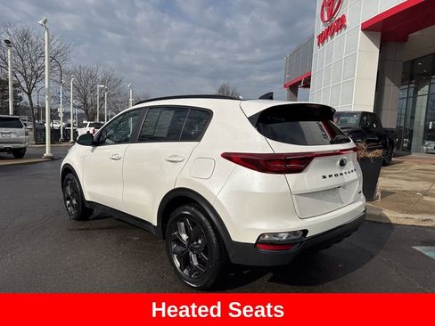 Used 2022 Kia Sportage Nightfall Edition image 5