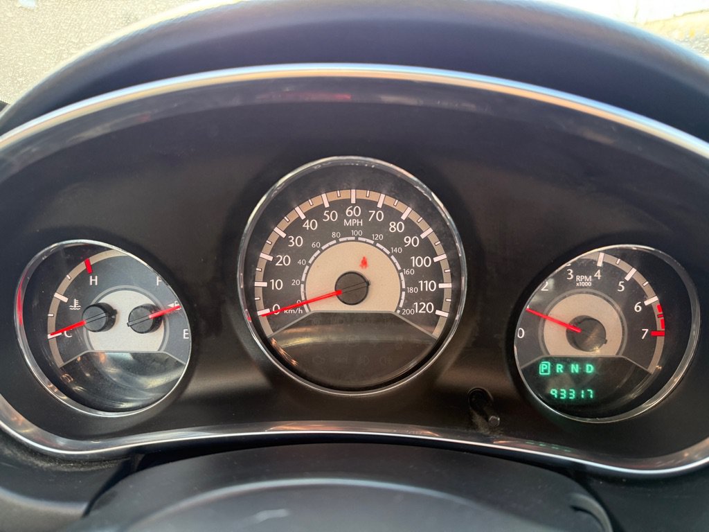 Used 2013 Chrysler 200 LX FWD image 12