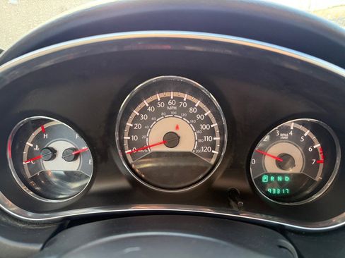 Used 2013 Chrysler 200 LX image 12