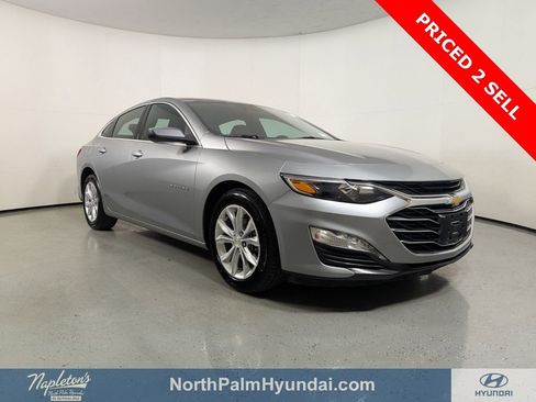 Used 2025 Chevrolet Malibu LT image 1