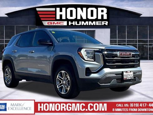 Used 2025 GMC Terrain Elevation AWD/4WD image 1