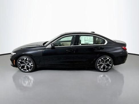 New 2026 BMW 330i xDrive Sedan w/ Convenience Package AWD/4WD image 4
