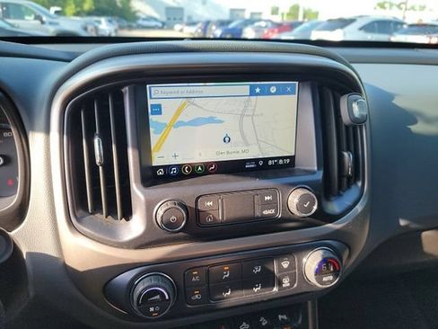 Used 2022 Chevrolet Colorado Z71 w/ Z71 Midnight Edition AWD/4WD image 12