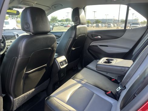 Used 2019 Chevrolet Equinox Premier w/ LPO, Cargo Package FWD image 32