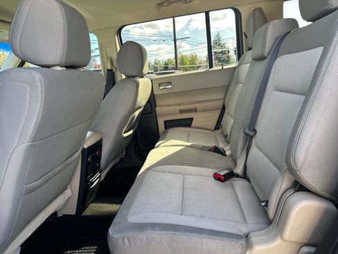 Used 2013 Ford Flex SE image 22