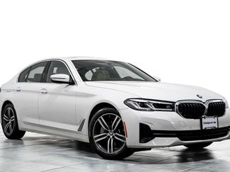 Used 2023 BMW 530i xDrive w/ Premium Package AWD/4WD video 1