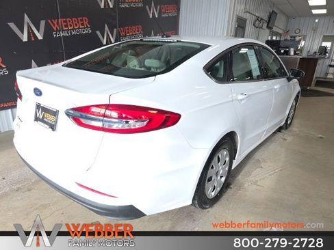 Used 2019 Ford Fusion S image 6