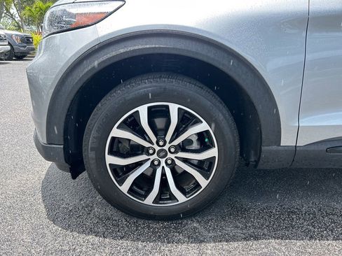 Used 2023 Ford Explorer ST image 49