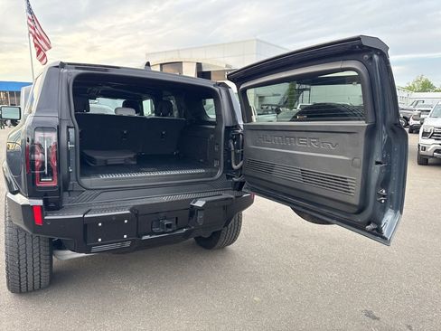 Used 2025 GMC Hummer EV 3X AWD/4WD image 30