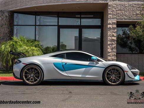 Used 2017 McLaren 570S Coupe RWD image 9