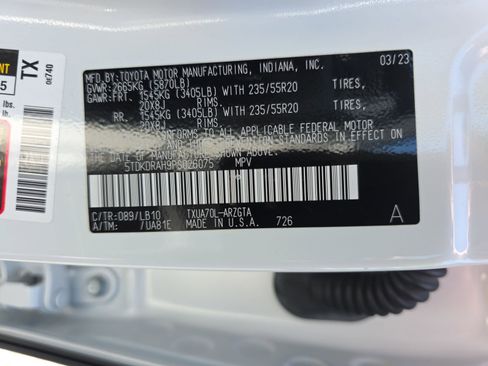 Used 2023 Toyota Highlander Limited FWD image 36