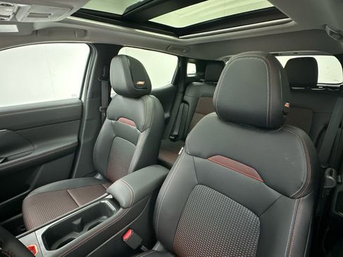 New 2026 Nissan Kicks SR w/ SR Premium Package image 9