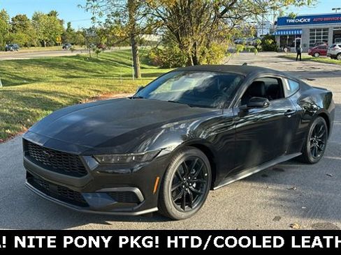 New 2025 Ford Mustang Premium image 35