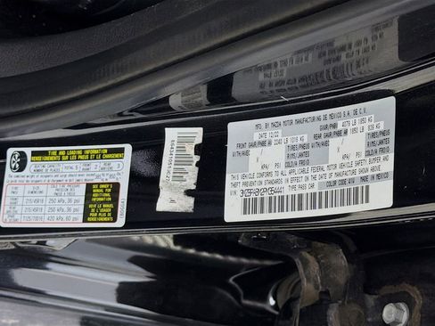 Used 2023 MAZDA MAZDA3 s image 30