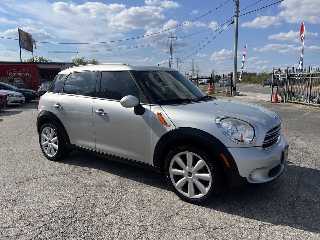 Used 2016 MINI Cooper Countryman FWD image 5