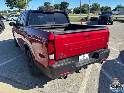 Used 2025 Honda Ridgeline Black Edition image 17