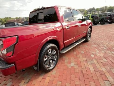 Used 2023 Nissan Titan Platinum Reserve w/ Moonroof Package RWD image 9