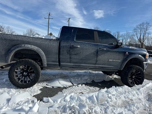 Used 2022 RAM 3500 Limited image 8