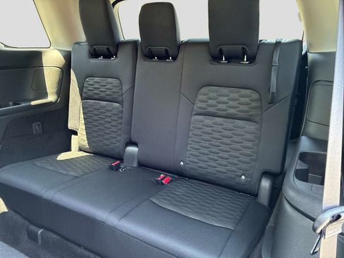 Certified 2025 Nissan Pathfinder S AWD/4WD image 15