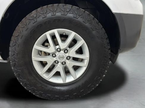 Used 2018 Nissan Frontier SV AWD/4WD image 32