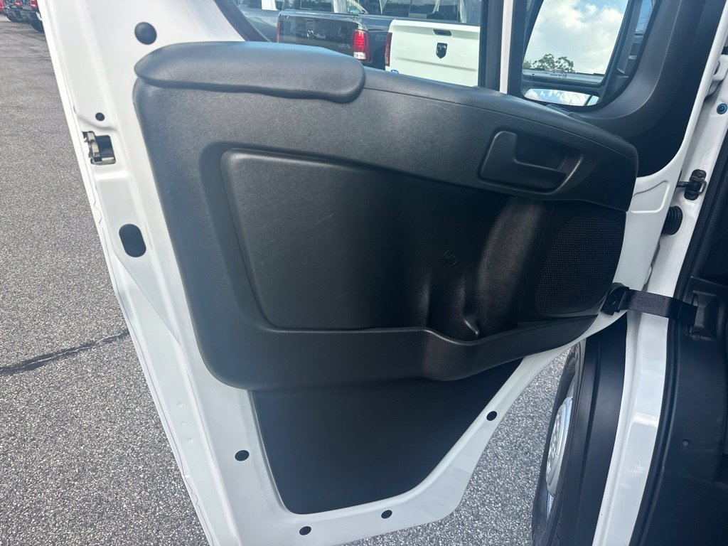 Used 2025 RAM ProMaster 2500 w/ U-Haul Equipment Group FWD image 16