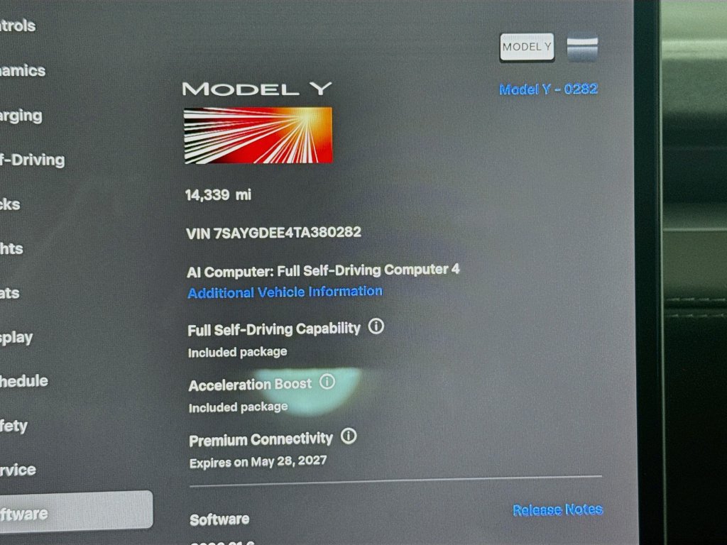 Used 2026 Tesla Model Y AWD image 12