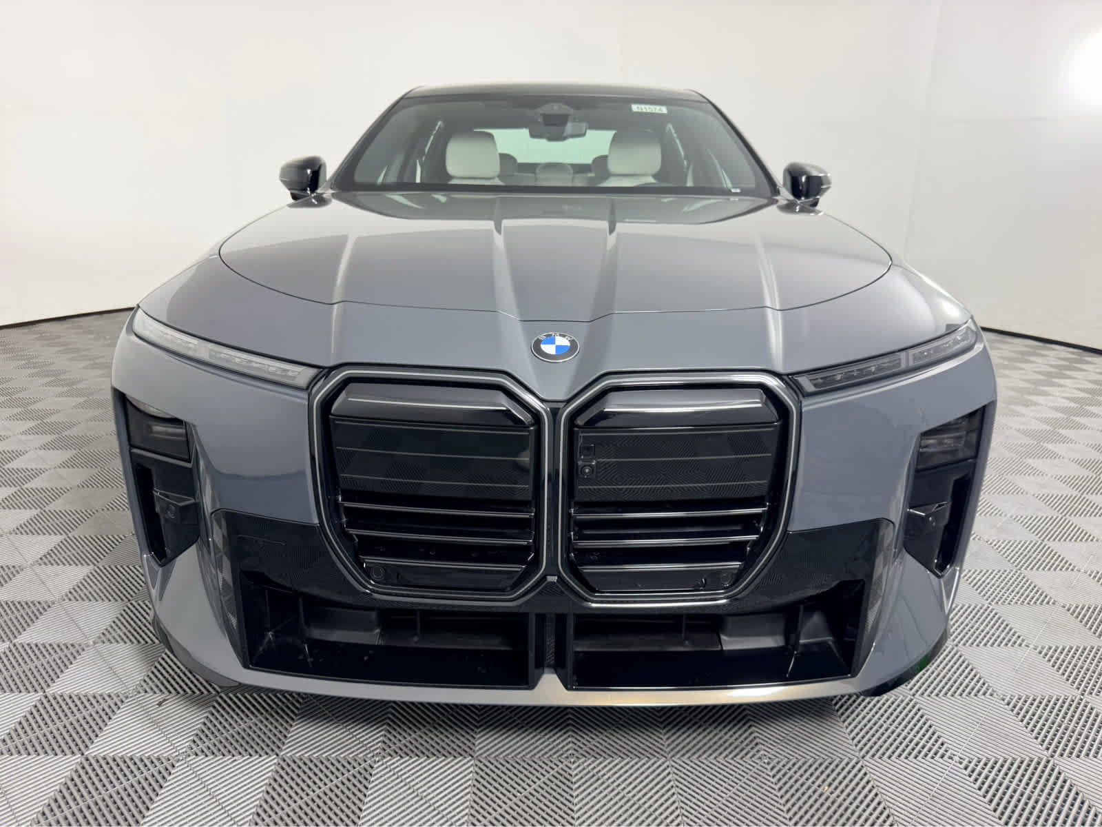 New 2027 BMW 740i w/ Executive Package RWD image 8