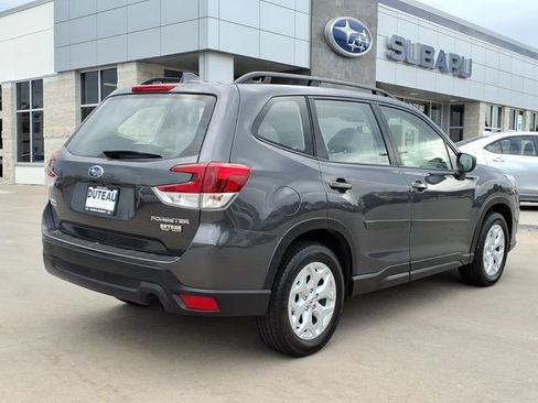 Used 2022 Subaru Forester AWD/4WD image 5