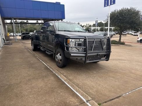 Certified 2021 Ford F350 Lariat w/ Lariat Value Package image 2