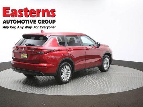 Used 2024 Mitsubishi Outlander ES AWD/4WD image 40