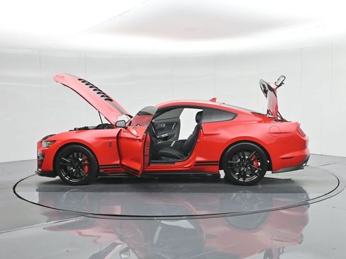 Used 2021 Ford Mustang Shelby GT500 w/ Technology Package image 33