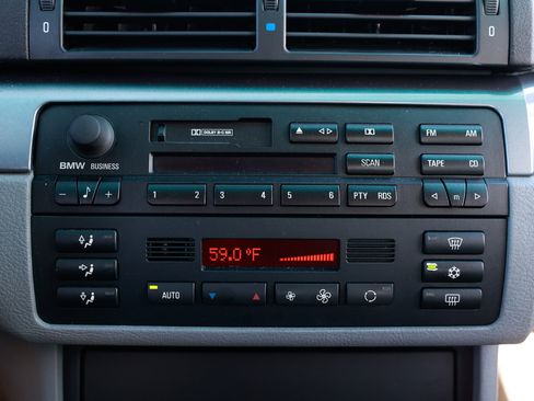 Used 1999 BMW 323i Sedan image 29