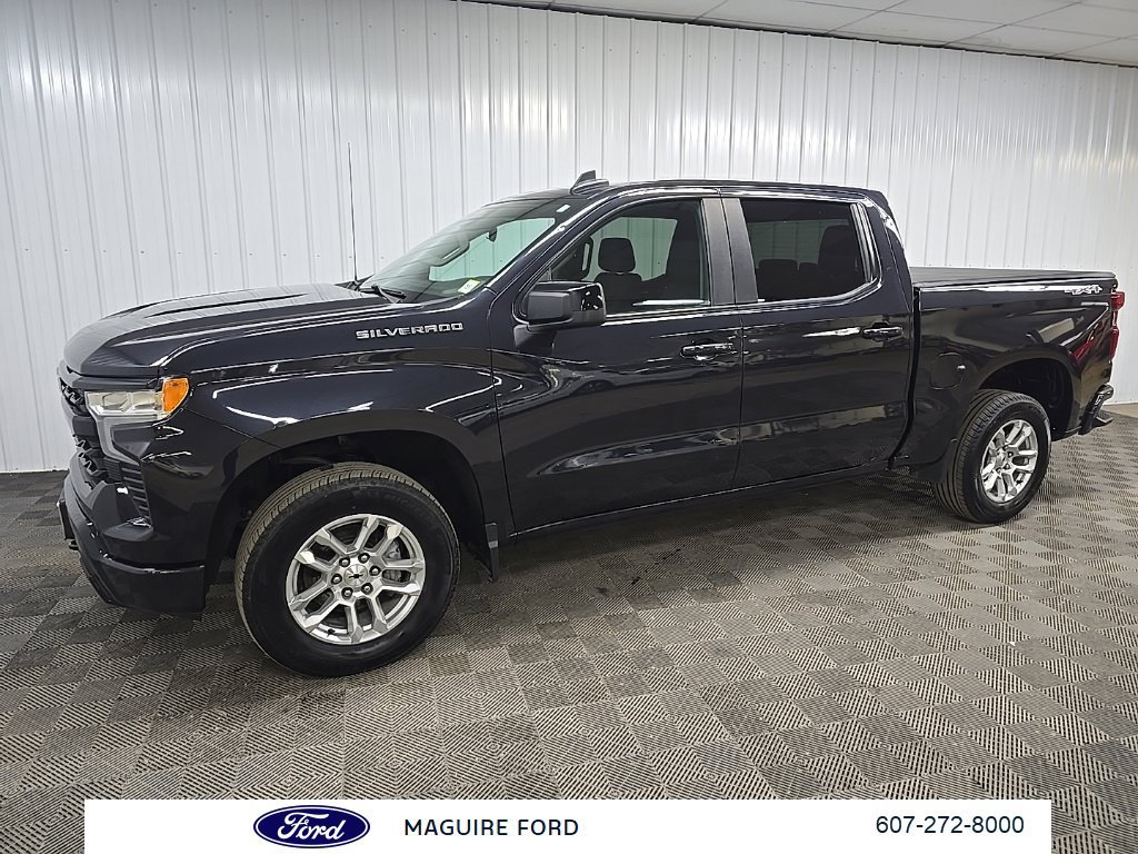 Used 2023 Chevrolet Silverado 1500 RST AWD/4WD image 6